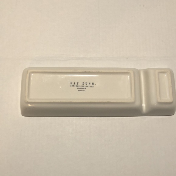 Rae Dunn Artisan Collection separated jewelry dish tray with ‘Keep’ on one side - Picture 4 of 4